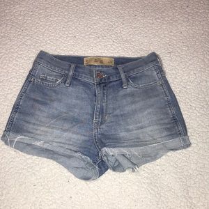 hollister high rise denim shorts